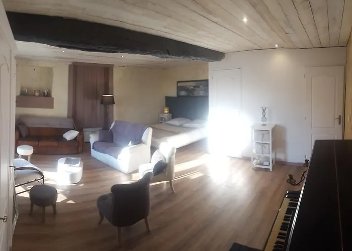 Hotel Domaine De L'etanchet