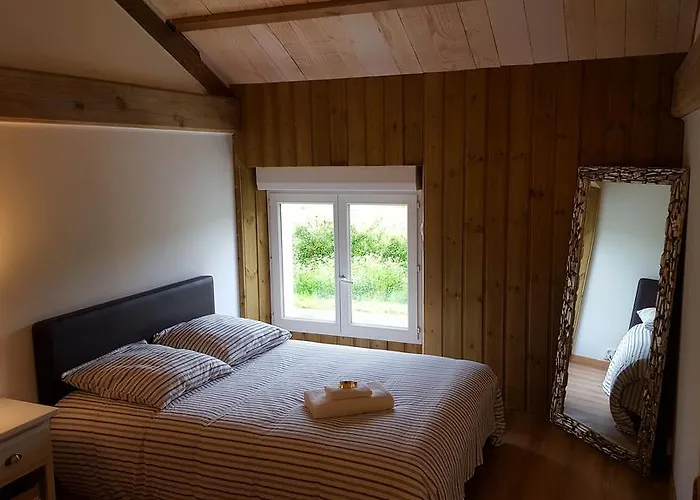 Domaine De L'etanchet *