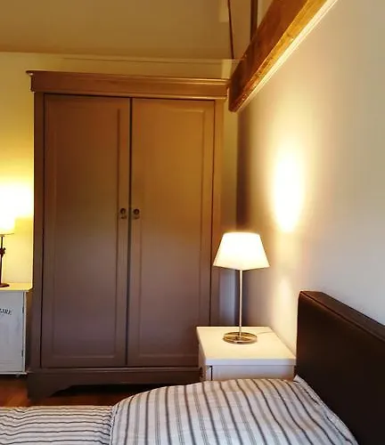 Domaine De L'etanchet Hotel *